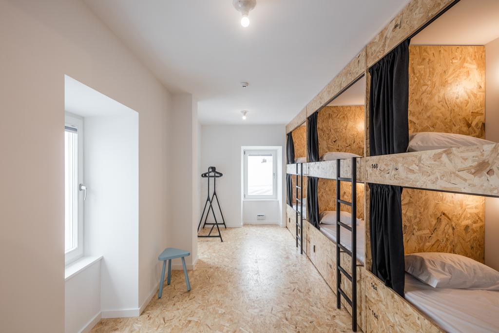 Hostel Conii & Suites Algarve กัวเตย์รา ภายนอก รูปภาพ