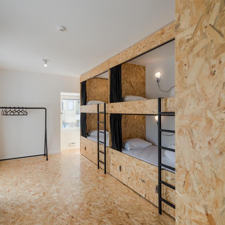 Hostel Conii & Suites Algarve กัวเตย์รา ภายนอก รูปภาพ