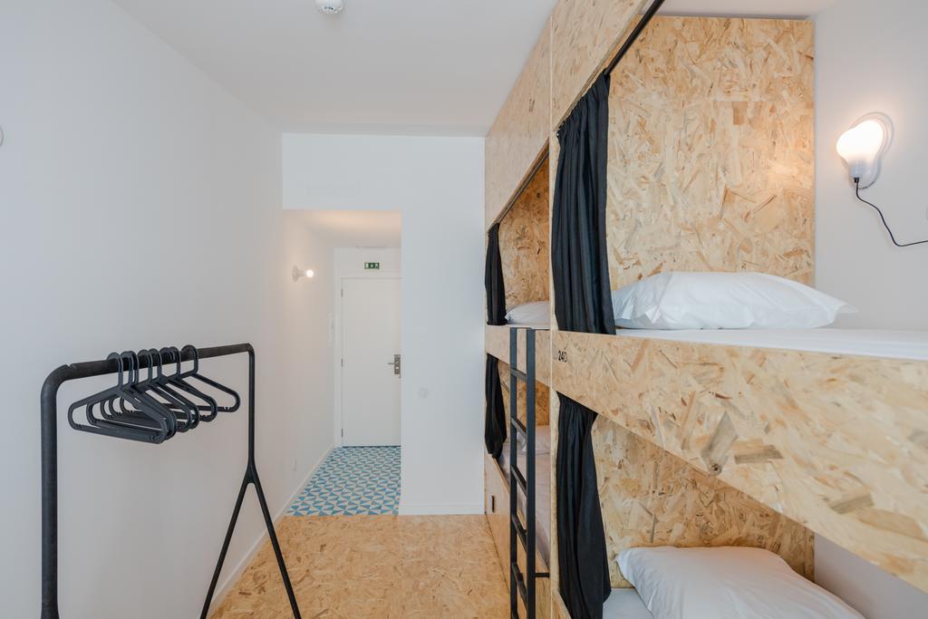 Hostel Conii & Suites Algarve กัวเตย์รา ภายนอก รูปภาพ