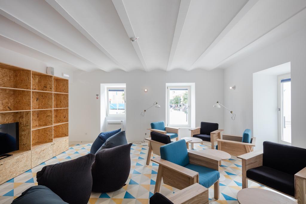 Hostel Conii & Suites Algarve กัวเตย์รา ภายนอก รูปภาพ